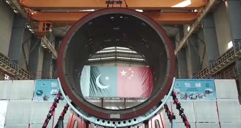 salmanaliawan's tweet photo. Pakistan's upcoming fleet of 8 #Yuanclass Type 039A/041 #HangorClass submarine fleet is night mare for eastern neighbor. #IndianNavy is on the way to acquire 3 more advanced versions of #ScorpeneClass/#KalvariClass subs from #France
https://t.co/dTkREU3tnZ https://t.co/NITwOejeRP