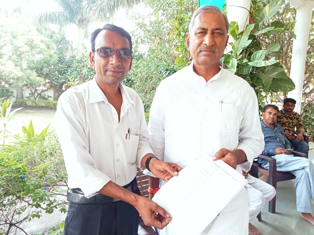 पिछले 5 साल से भटक रहे युवाओं के प्रति इतनी संवेदनहीनता ठीक नहीं है मामाजी। शिक्षक भर्ती 2018 पदवृद्धि के साथ तीसरी काउंसिलिंग कराकर आयु सीमा को पार कर रहे युवाओं को रोजगार दें।🙏🙏
#पद_वृद्धि_थर्ड_काउन्सलिंग_2018
#MTET_2018
#शिक्षक_भर्ती_2018