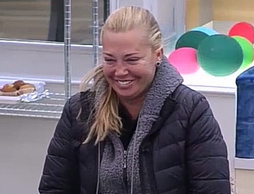 mojigataxtv's tweet image. Ines con cara de culo por ver que Alex se estaba comiendo al público ADOROOOO #GHVIPDBT2