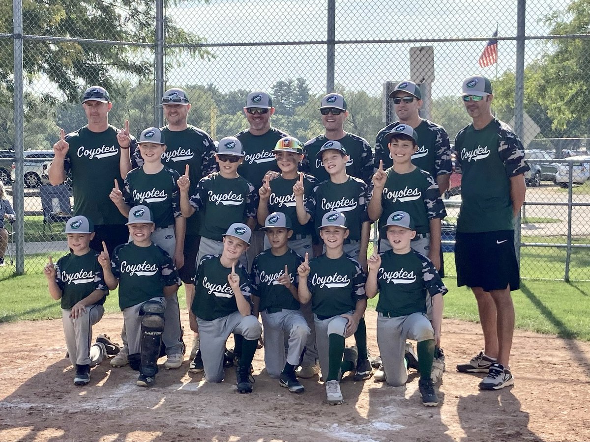 GYBA_Official's tweet photo. Congratulations to the 11U Coyotes for winning the Mundelein Fall Ball Championship! Congratulations boys! #workhardplayhard #GYBA https://t.co/2LjBbtgokD