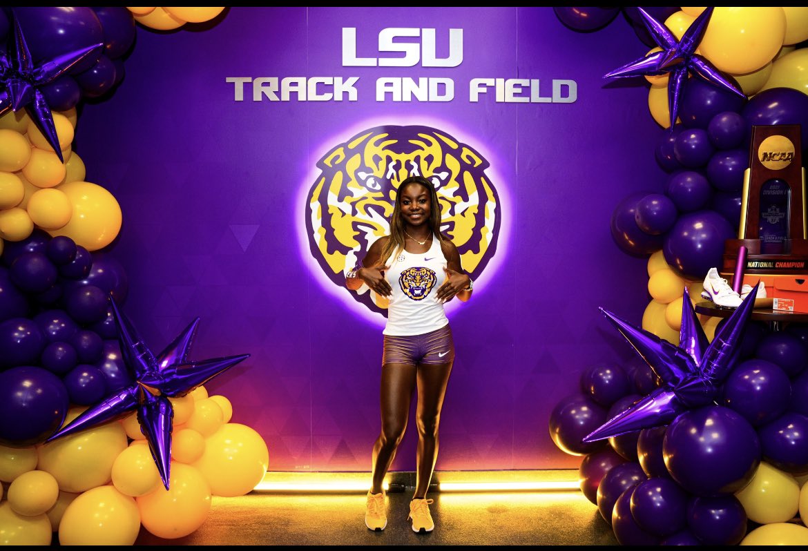 jbray2024's tweet photo. Thank you @HoustonFranks1 and the @LSUTrackField family for a great official visit🐯💜
@CaleraRecruit
#zoobray #GeauxTigers #thaboot #SEC #notcommitted https://t.co/fbUKxANPB8