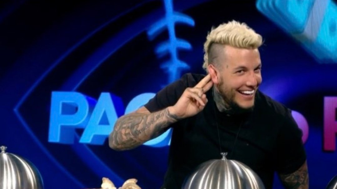 Elegidx's tweet image. Alex es un puro espectáculo como concursante, se merece llegar hasta la final COMO SEA. #GHVIPDBT2 #GHVIP25S