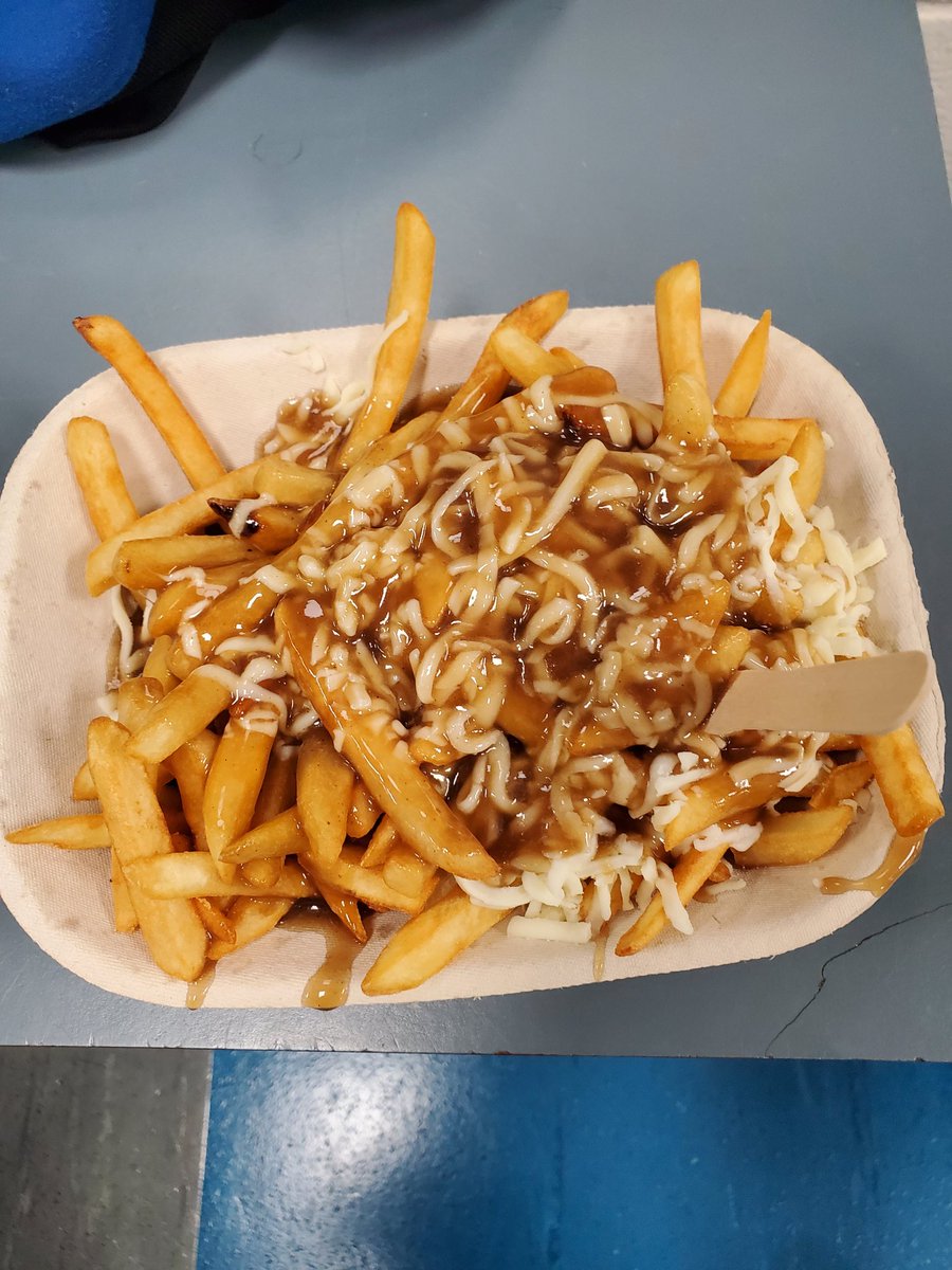 First trip for U16A #stmarysrock Port Dover for hockey ever.  6/10 rating for the poutine but same offered excellent value at only $6.