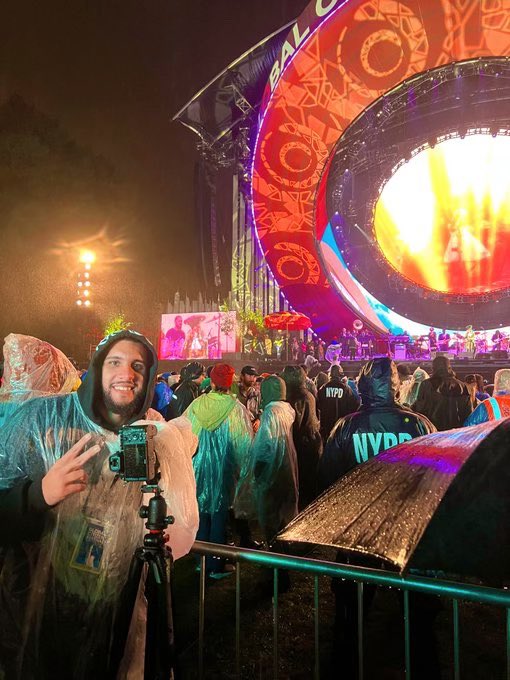 RobAurelius's tweet photo. Last night @arcgmedia covered the @glblctzn festival for the 4th year in a row. I want to give a special thanks to the lovely @apa_format31 and @chrisfeliz_ for helping out tremendously despite a rainy day in NYC. ☔️💧I look forward to next year's event as we continue to fight to #EndExtremePovertyNOW. 
 
#GlobalCitizenFestival #NYC #ARCGMedia #GCF