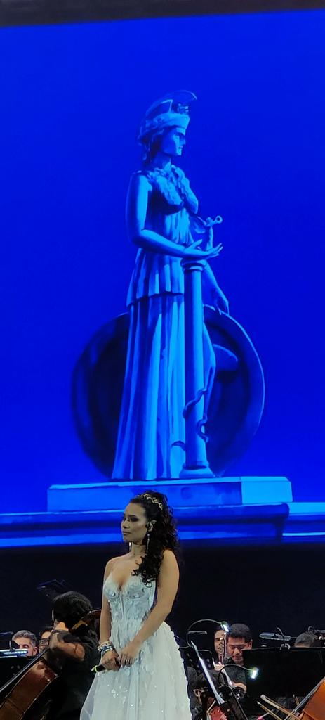 Herzlos10's tweet image. Encuentren las 10 diferencias.
@florez_ir simplemente fantástica!!!!

@animemusiclab 
#PegasusFantasy2