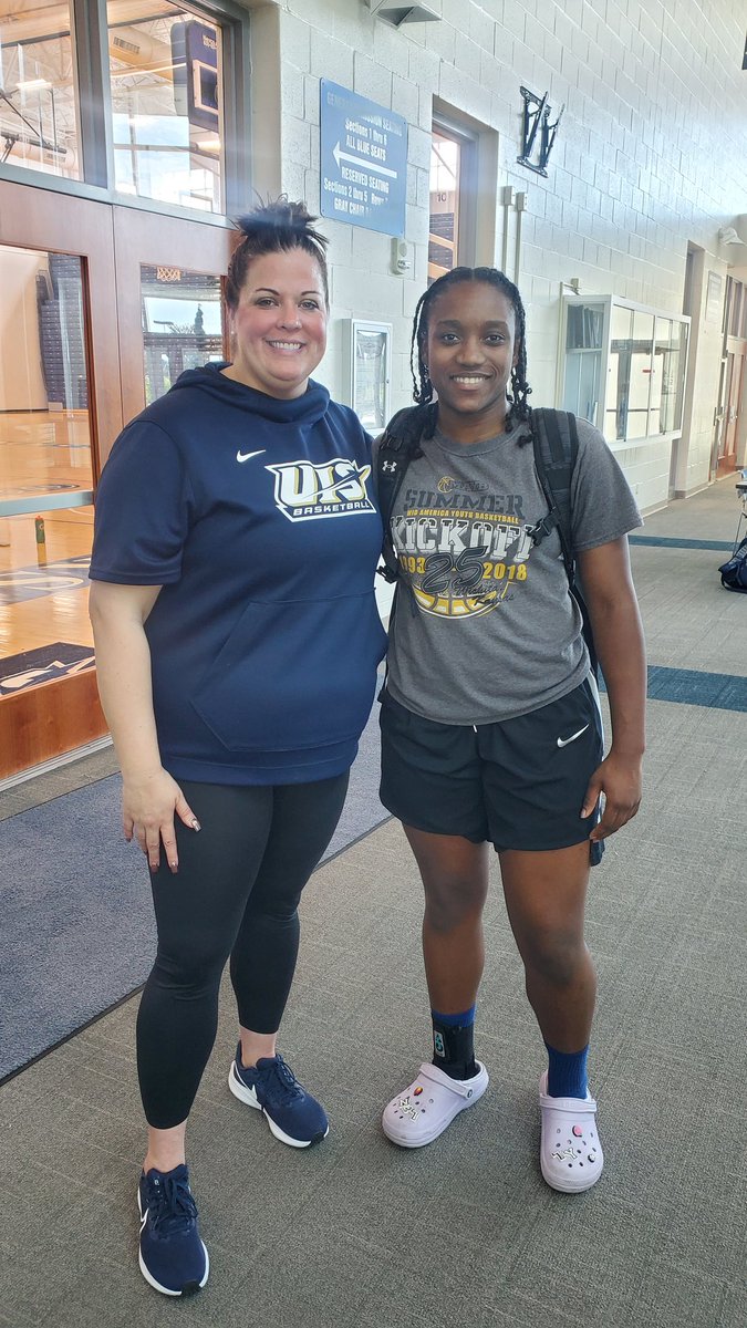 Thank you so much CoachQ <a href="/GameGrinderQ/">Summer Quesenberry</a> and <a href="/UISWBB/">UIS Women’s Basketball</a> for having me at camp and giving me the opportunity to compete. I learned a lot and had a great time!!