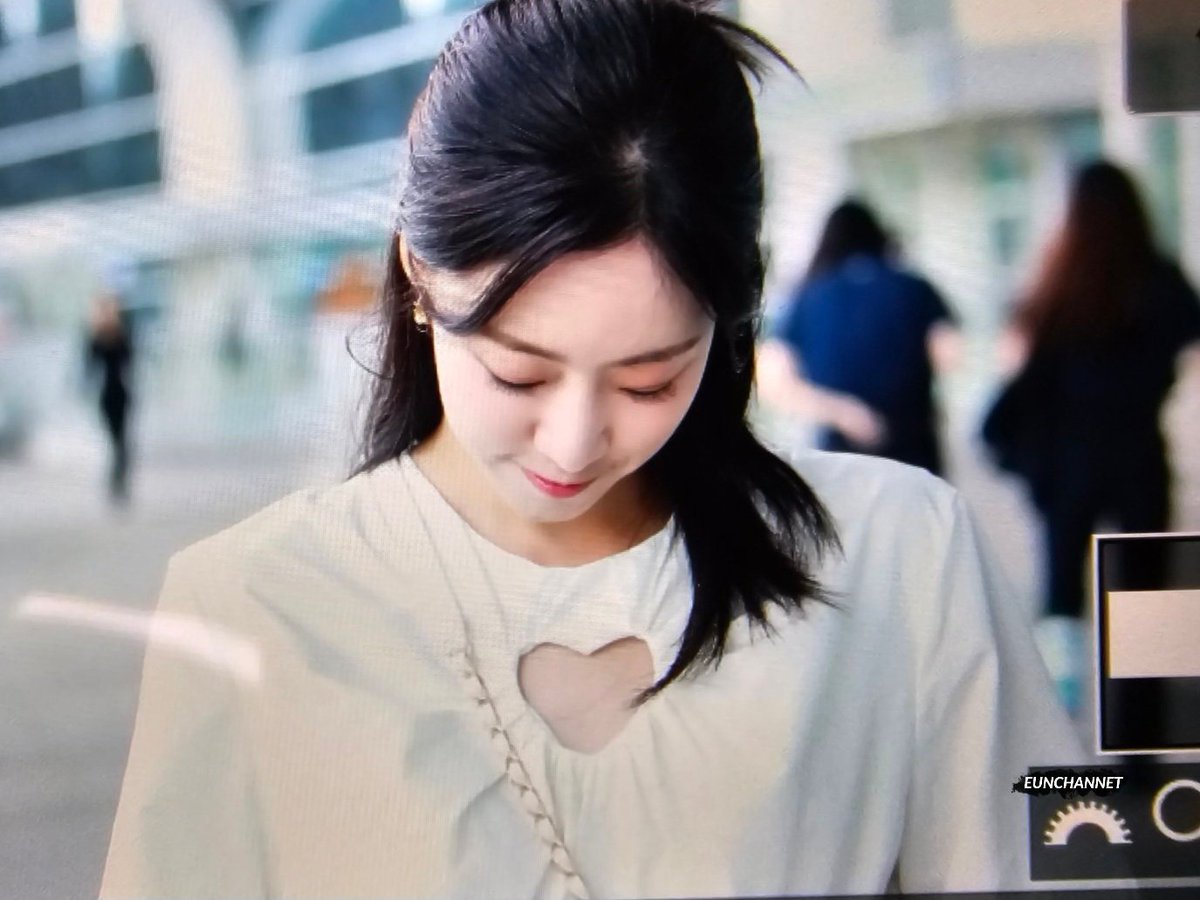 230925 ICN ✈️
콘서트 잘 하고 와
#함은정 #은정 #티아라 #EUNJUNG