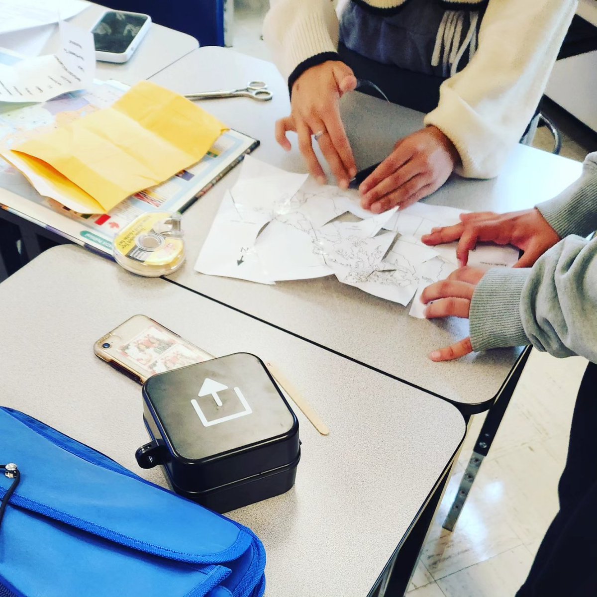 vthomps2's tweet photo. Gr 9s worked together in 3's to complete challenges that led them to a key in ice that they had to thaw after identifying Heat &amp; Pressure in the rock cycle to unlock their prize. 

It was a fun teambuilding, #formative activity that I love to start the year off!
@TVDSB @HuronPark https://t.co/hqLweYl3YA
