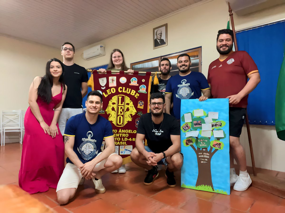 divulgaSAcentro's tweet photo. hoje tivemos reunião e proposta dos dires de artes e cultura 🫶🏻 https://t.co/9Reo3eLMk0