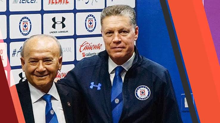 hugo_rm93's tweet photo. De ellos es la 9novena estrella, no de Víctor Velázquez #Cruzazul https://t.co/eD9Bc4hu2X