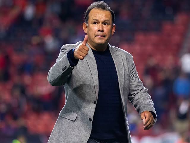 hugo_rm93's tweet photo. De ellos es la 9novena estrella, no de Víctor Velázquez #Cruzazul https://t.co/eD9Bc4hu2X
