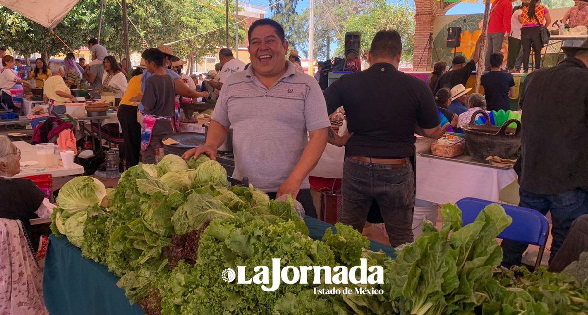 JornadaEdomex's tweet photo. 🔴#Cultura | Tortitas de Tlapaxquillo, guisado de meshal, tamal de nopalaxitle y más platillos, son parte de la gran riqueza gastronómica tradicional de #Chipiltepec en #Acolman 

https://t.co/dYRPOadD00 https://t.co/mw0uVDnDqA