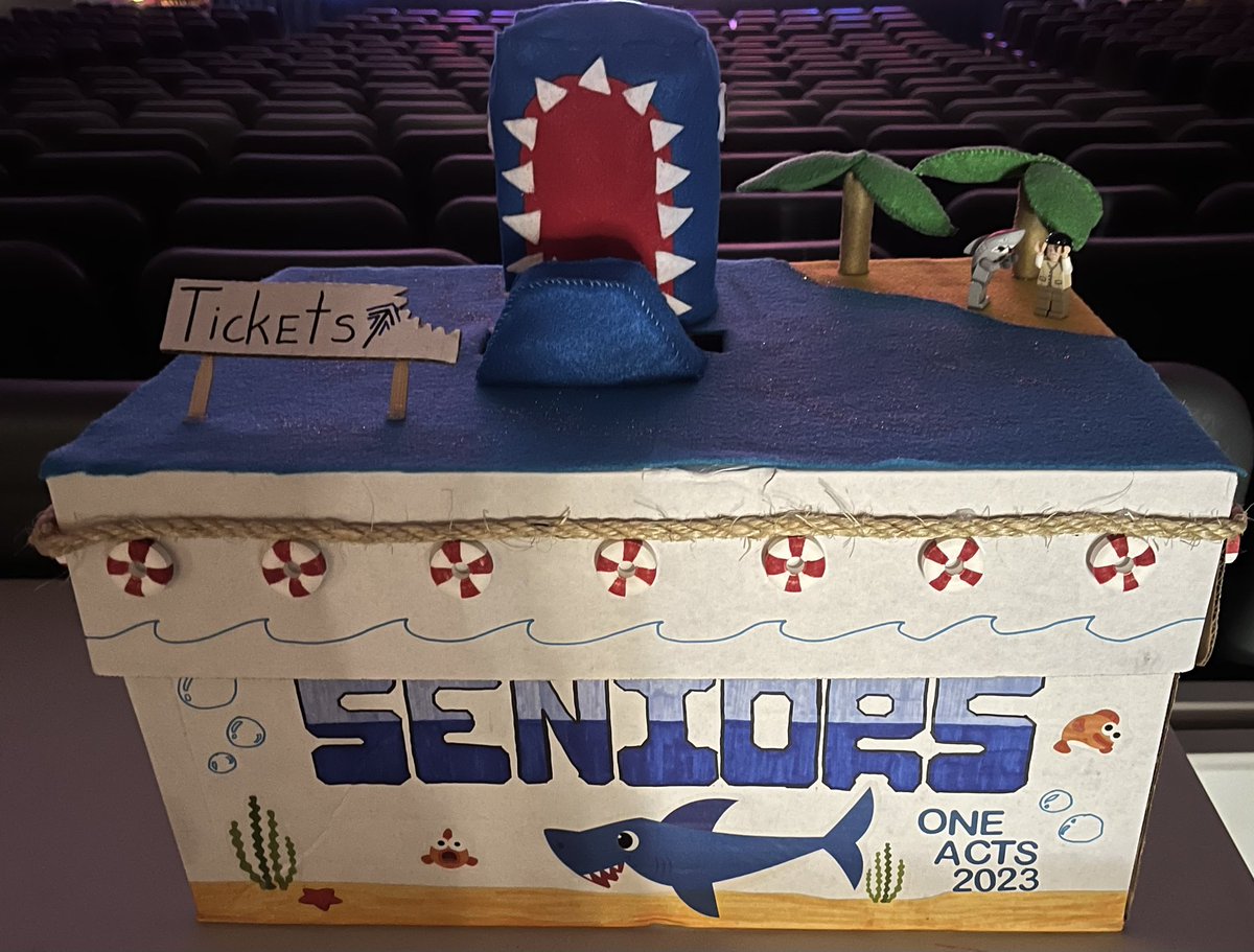 DettmannLisa's tweet photo. Battle of the Thespians one act play contest begins at 6PM tomorrow, 9/25, in the EAHS auditorium. Seniors - look for this voting box! Earn points for HOCO-admission is $5.00 at the door. https://t.co/3ZbuVnlqLC