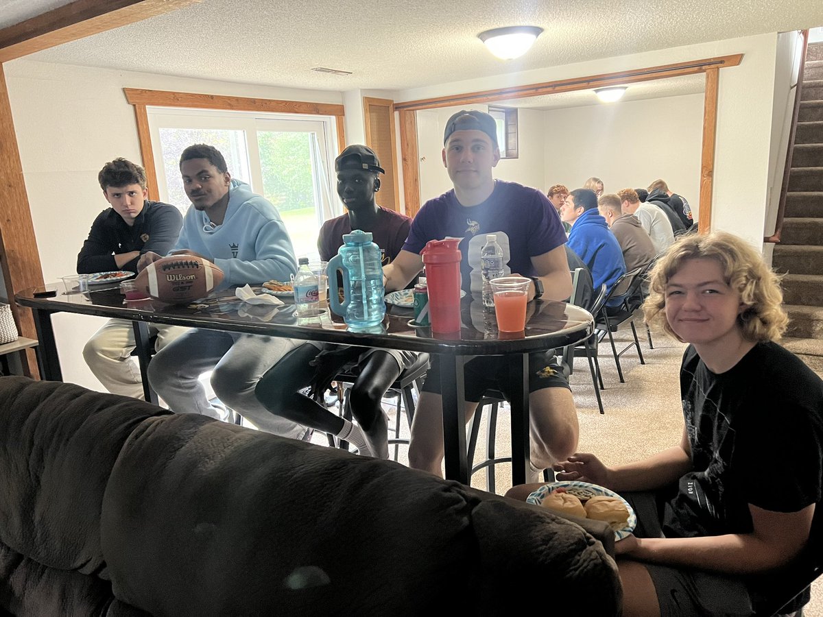 Taylor Holleman tweet media