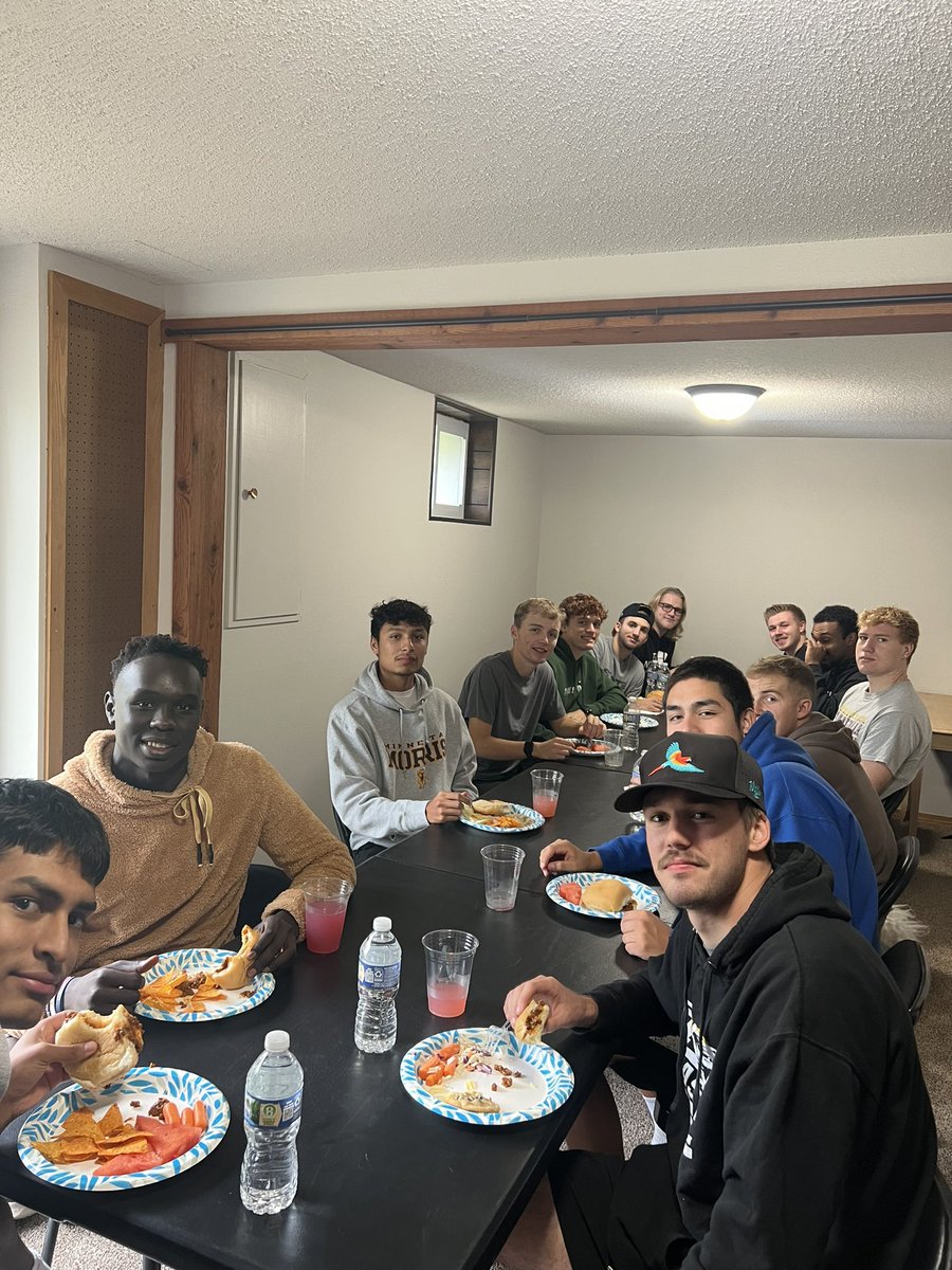 Taylor Holleman tweet media