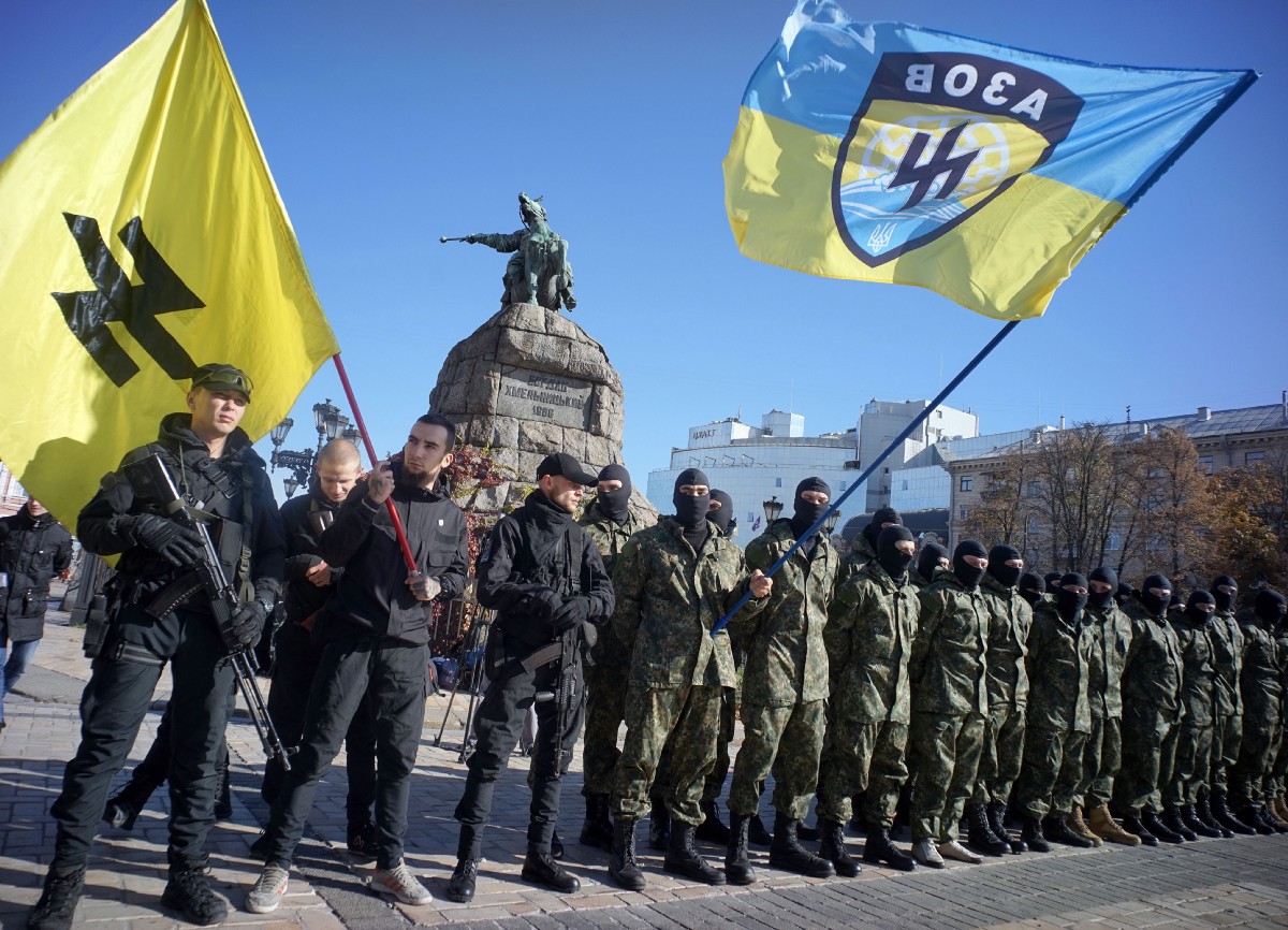 WolfOverLies's tweet photo. @HoCSpeaker Well it's not like Trudeau doesn't like Nazis. He invited Andriy Biletsky to visit a few years ago and sent Canadian troops over to train them in 2016. He's the one who founded the Nazi Azov Battalion. Supporting Trudeau's liberals and Ukraine is supporting Nazis. https://t.co/WYsavP4mYp