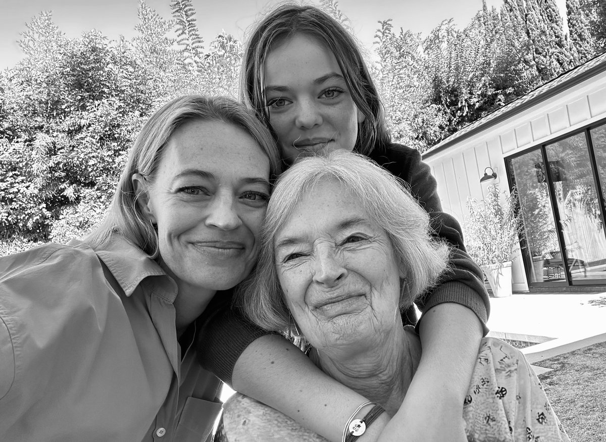 Three generations together to celebrate this amazing woman’s 80th birthday.
Happy Birthday, Mama! We love you. ❤️