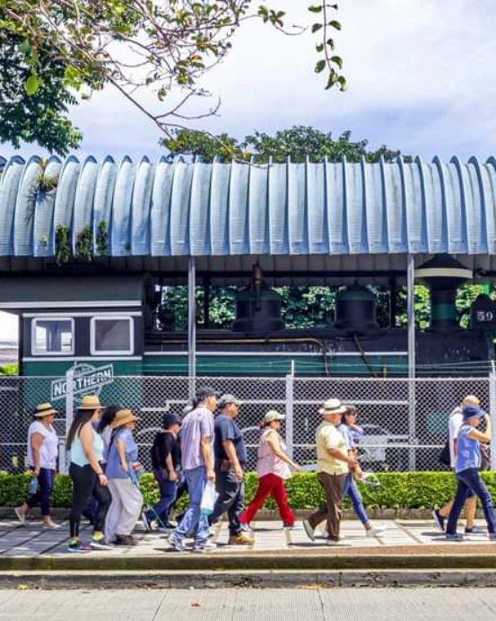 Los hermosos espacios de barrio Aranjuez: Ayer los redescubrimos de la mano del cronista de San José, el arquitecto Andrés Fernández, entendimos de primera mano, porqué están ahí.
Sábado 28 de octubre, haremos este recorrido histórico nuevamente.
Informes al WhatsApp 7095 9436