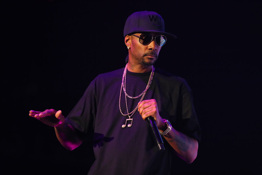 okayplayer's tweet image. We&apos;re sending all the prayers up and love to Krayzie Bone 🙏🏾🙏🏾🙏🏾

The Bone Thugs-N-Harmony legend is reportedly in serious condition in the hospital after suffering an arterial leak in his lung.