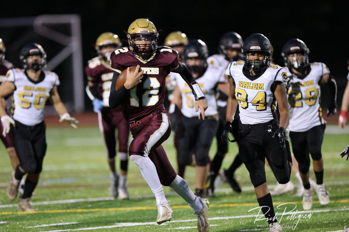 ScottMcCauley35's tweet photo. Awesome W Sat for Portsmouth 8th Football,  25-0 over Salem.
Finn threw for 2 TDs, ran for 2 more, caused a fumble/ recovered it, saved a TD by nuking a a kid- &amp; also punted.  
Anything else a team needs?  🤣
#finn2win
#thatsmyquarterback
#3sportathlete https://t.co/2zrIgv6eX7