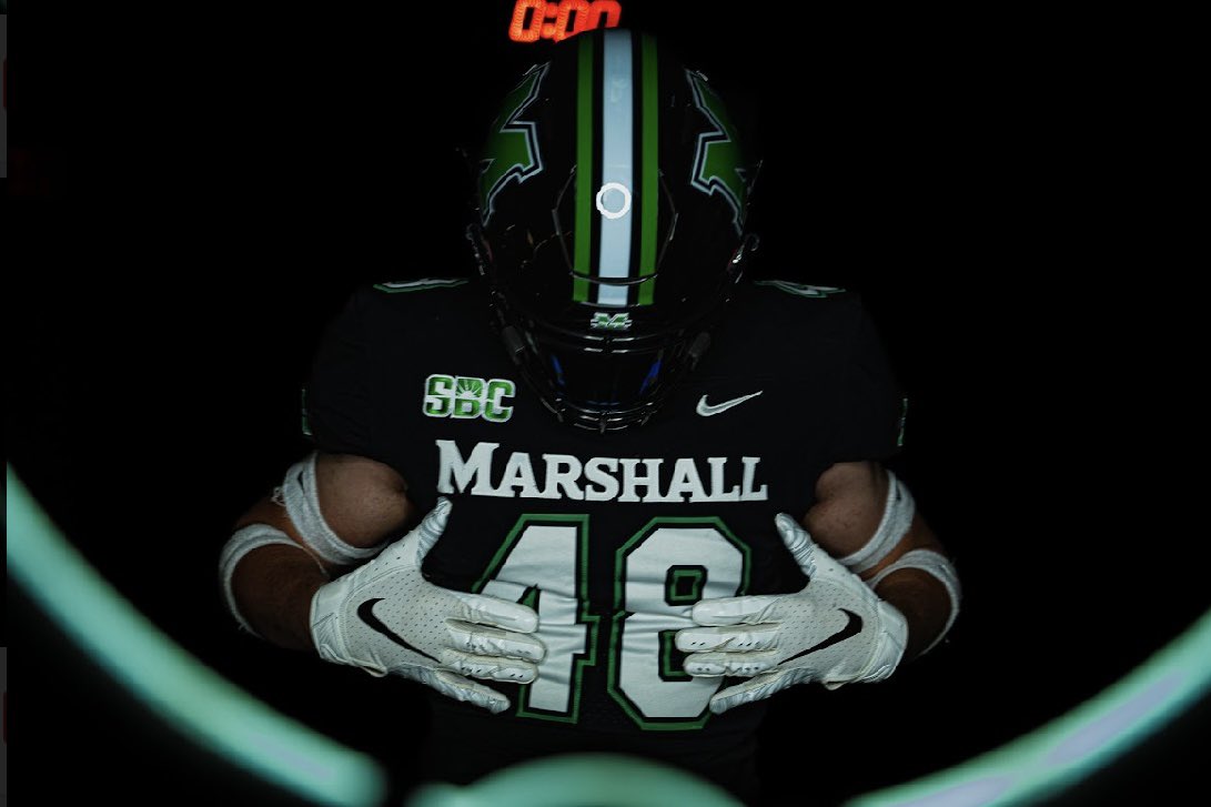 Chase41_sc's tweet photo. Had an amazing time on my Official Visit at Marshall this weekend! 🦬🟢⚪️ @Oakley_Watkins @CoachDCharles @CoachHuff @street_ralph https://t.co/qZk0zNGoBf