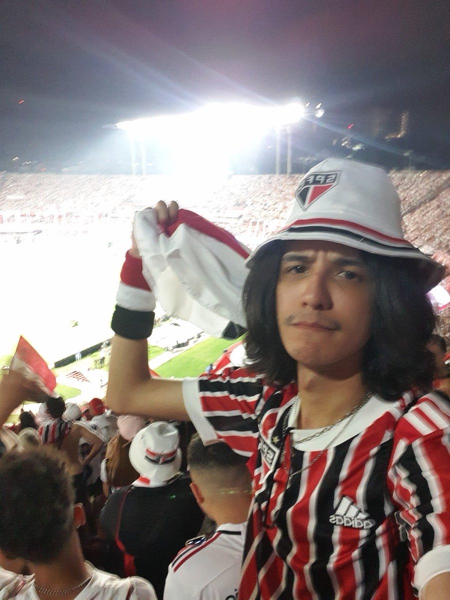 GH0STIC00L's tweet image. O DIA MAIS INESQUECÍVEL DA MINHA VIDA🏆🇾🇪💥
É CAMPEÃOOOOOOOOOOOO