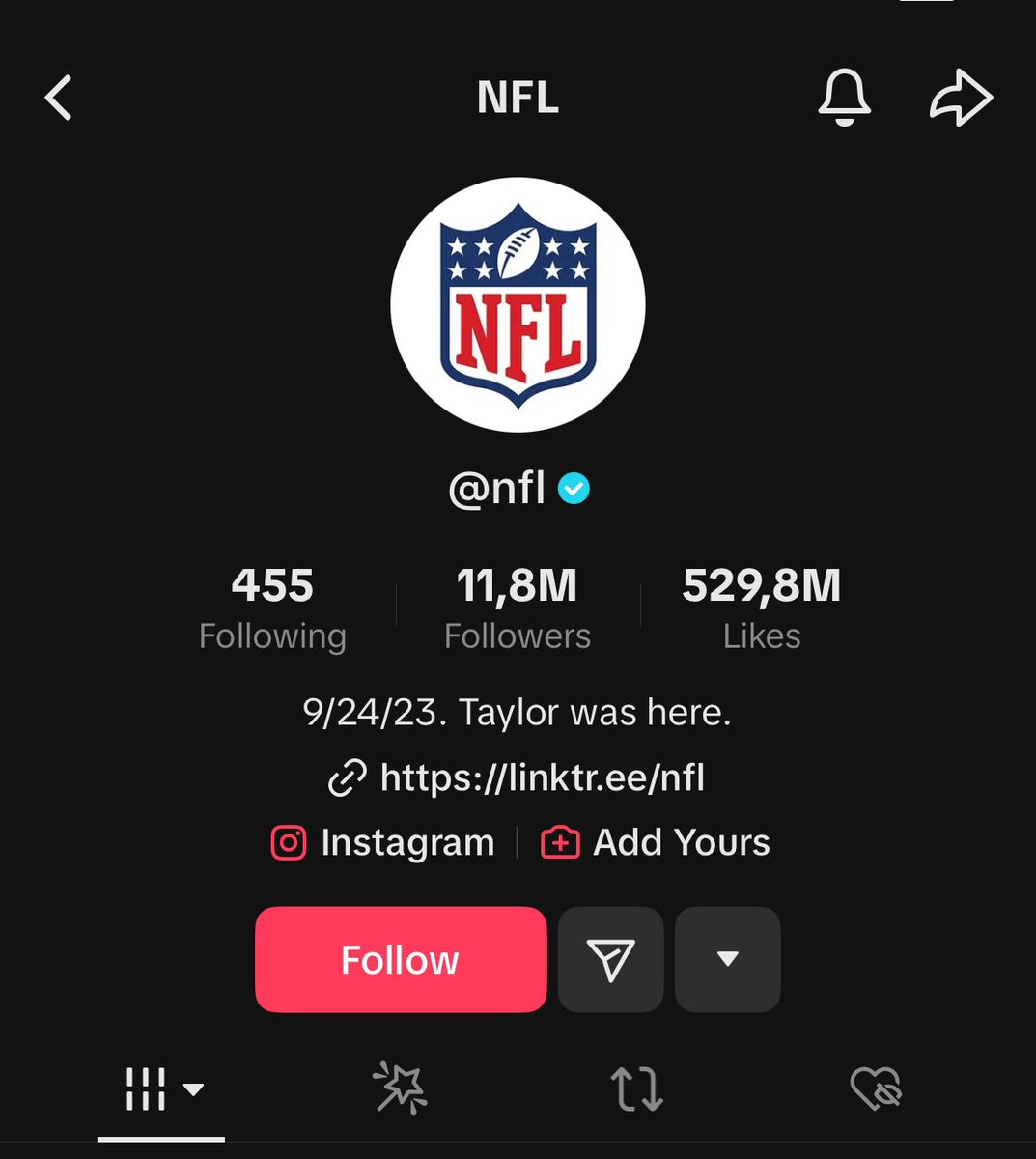 TSTheErasTour's tweet photo. NFL ON TIKTOK! 

"09/24/23. Taylor was here."
 #NFL #TaylorSwift https://t.co/iNELA4UWqQ