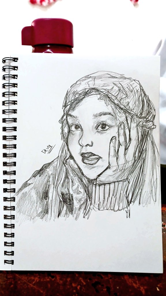 mirel_delia's tweet image. lucuUuuu #selfpotrait