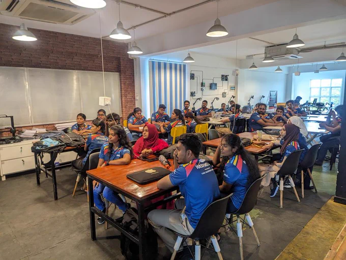 Daivatd's tweet photo. @YarlSFO hosted a Hackathon #Hackforce23 for teams to build solutions using Salesforce. The hackathon also included a junior category #HackforceJr23. The winners will be announced on September 30, 2023, at #YarlDreamin, the first community-led Salesforce conference in Sri Lanka.
🚨 The registration for Yarl Dreamin closes soon so sign up ASAP.