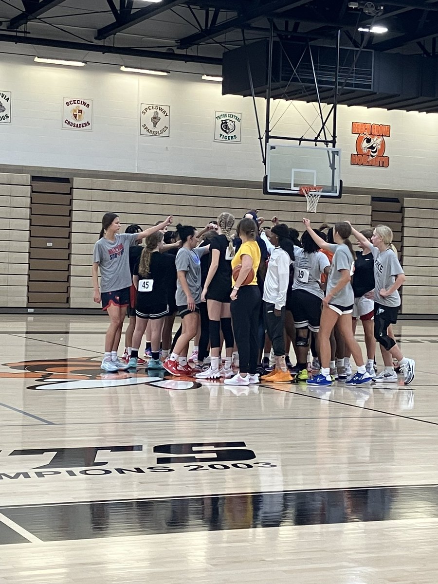 Lilly Drew tweet media