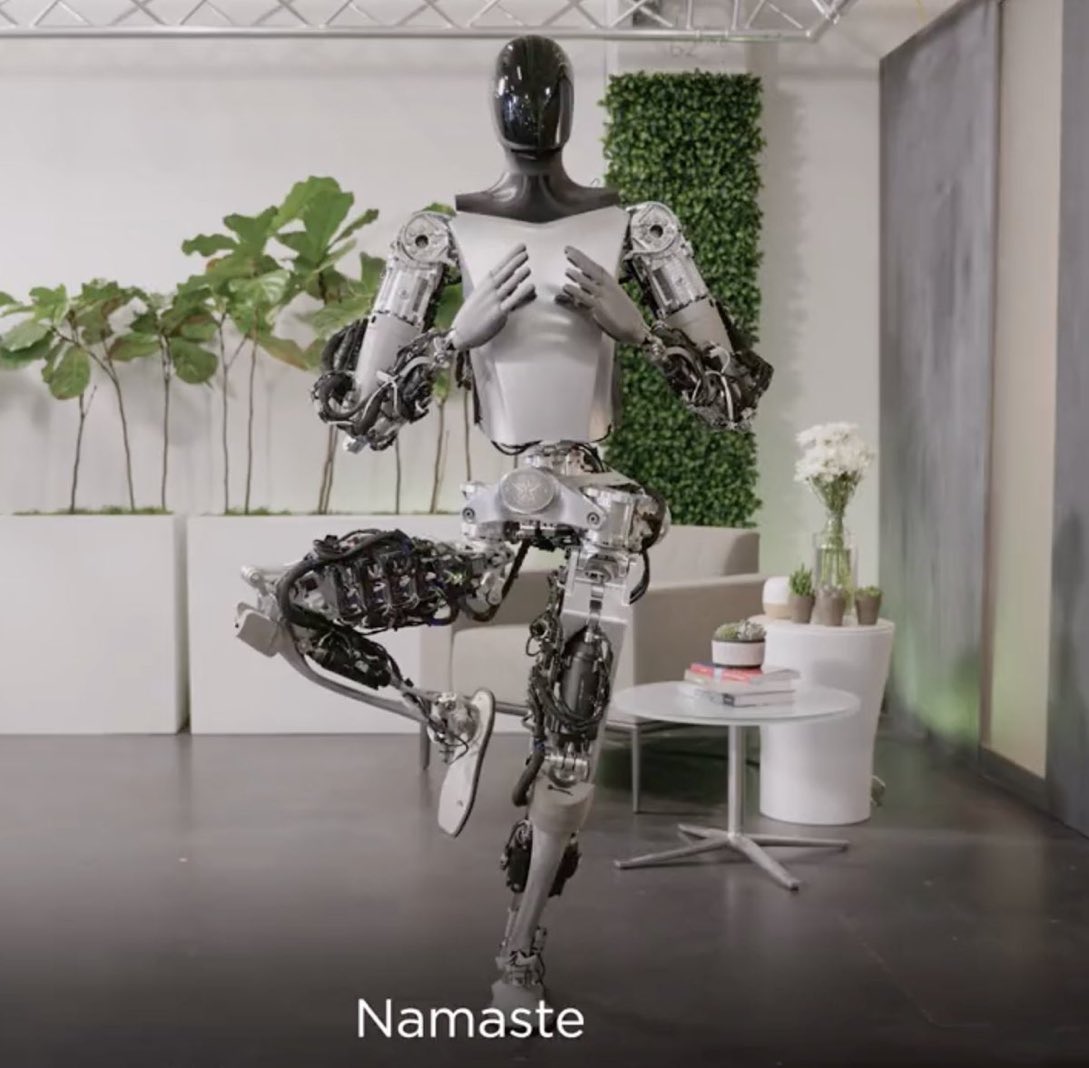 TimbitNews's tweet image. Tesla bot with Namaste action! Waiting for the upcoming AI innovation.