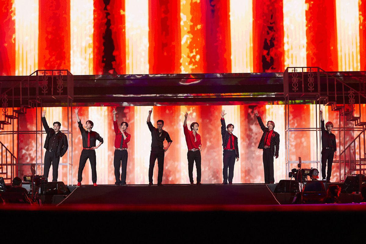 SMTOWNGLOBAL's tweet photo. SMTOWN LIVE 2023, 11년만에 다시 찾은 자카르타서 하나된 축제의 장!
동방신기, 슈퍼주니어, 레드벨벳, NCT, 에스파 그리고 라이즈까지! SM 특급 아티스트 총출동!

SM artists come together in Jakarta in 11 years for SMTOWN LIVE 2023!
From TVXQ!, Super Junior, Red Velvet, NCT, aespa to RIIZE, SM artists unite in full force!

https://t.co/J9qxLc4qpl

#SMTOWNJAKARTA2023 #SMTOWN_LIVE_2023_JAKARTA #SMTOWN_LIVE_2023_SMCU_PALACE_JAKARTA #SMCU_PALACE #SMTOWN #SMTOWNLIVE 
#TVXQ #SUPERJUNIOR #RedVelvet #NCT #NCT127 #NCTDREAM #WayV #aespa #RIIZE