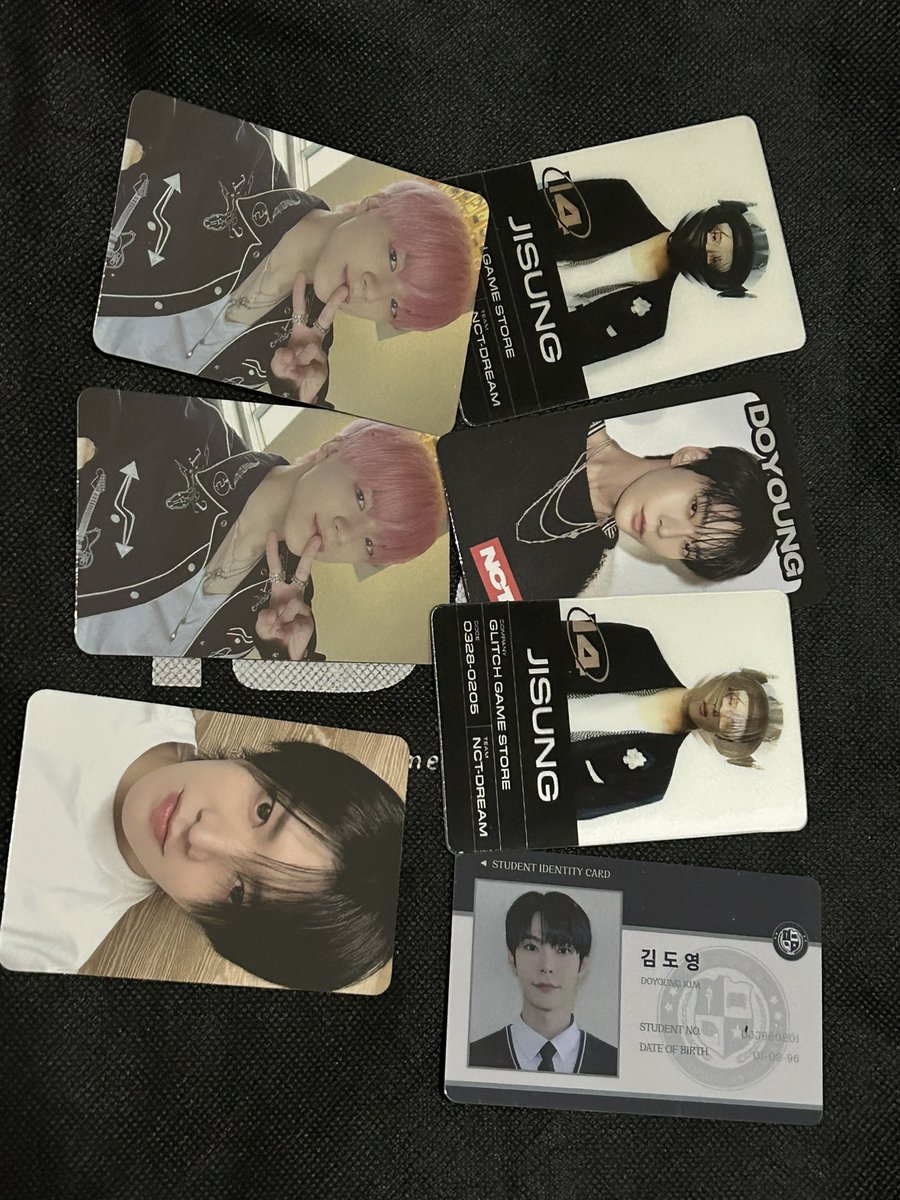 forjenrenjae's tweet photo. giveaway photocard official

5 winner
pc selca 1 pc/winner
pc konsep 2pc/winner

rules :
follow me
rt and like this tweet
rep mau yg mana

nnti co 5k for pack bisa keep even kalo ga ada pocer https://t.co/Wmw3PGYTjC