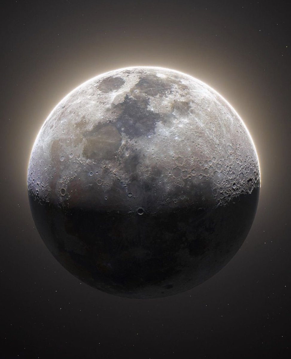 M1ONLOVER's tweet image. The Moon tonight.