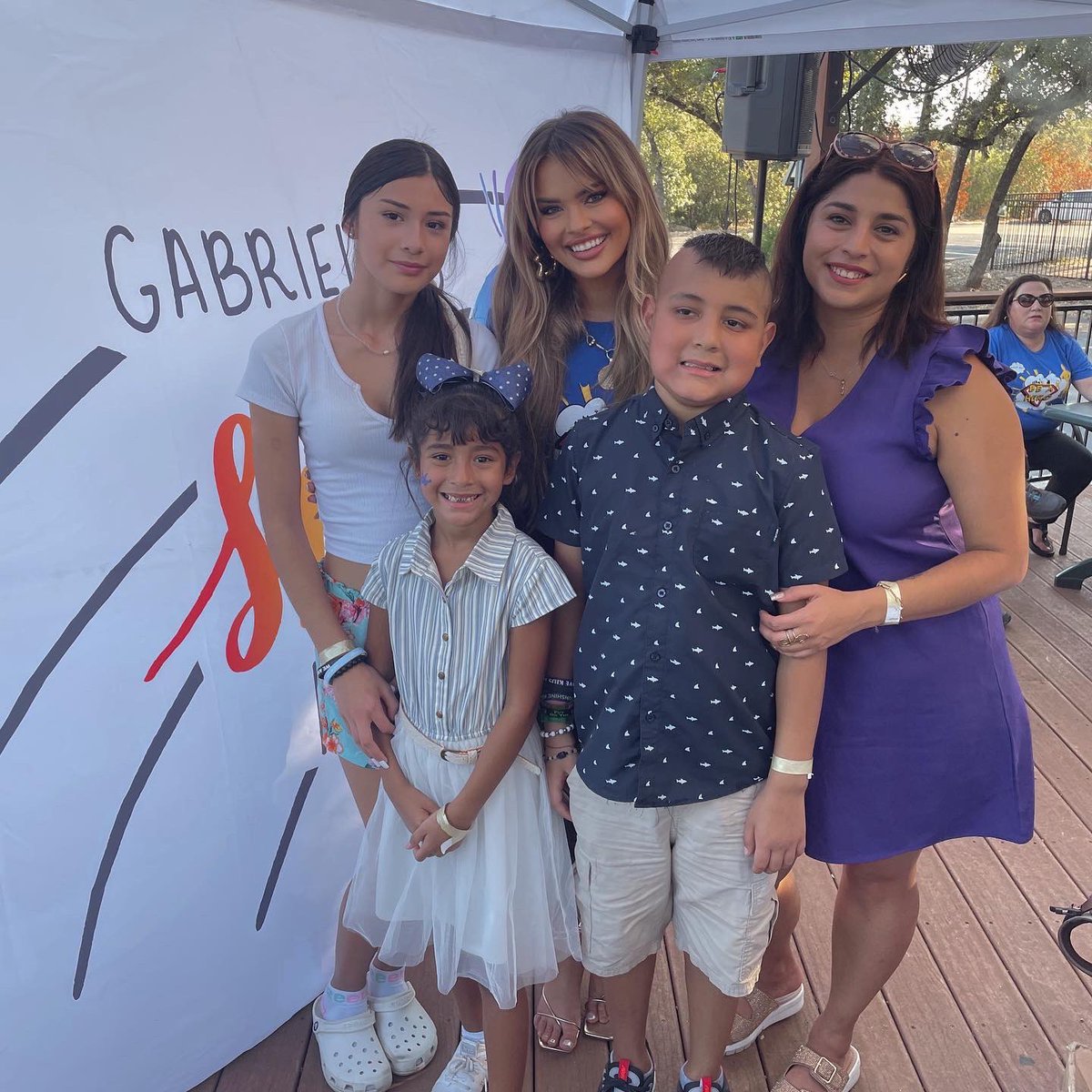 Such a special evening calling attention to the @gabriellassmile foundation. These kids have hearts of gold.🎗️ 

They’re the real heroes. 💛