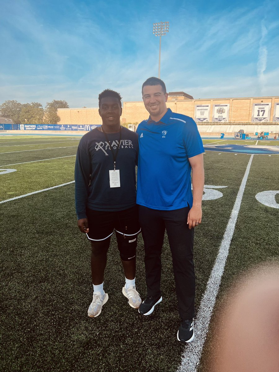 Had a great game day visit at <a href="/EIU_FB/">Eastern Illinois Football</a> thanks <a href="/CoachJ_Walsh/">Jordan Walsh</a> for the invite!