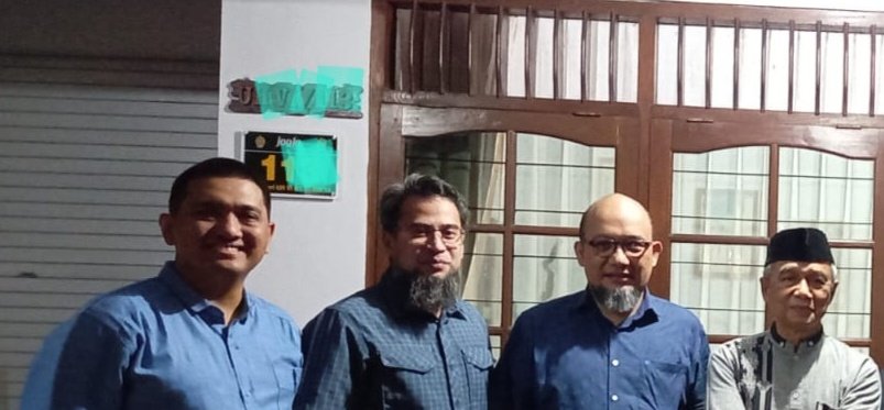 Bersama Ayahanda Busyro Muqqodas Ketua PP Muhammadiyah yang selalu bersuara untuk negeri ini, menimba ilmu dari pengalaman dan ketegasan beliau merupakan hal penting untuk mengasah nurani saya