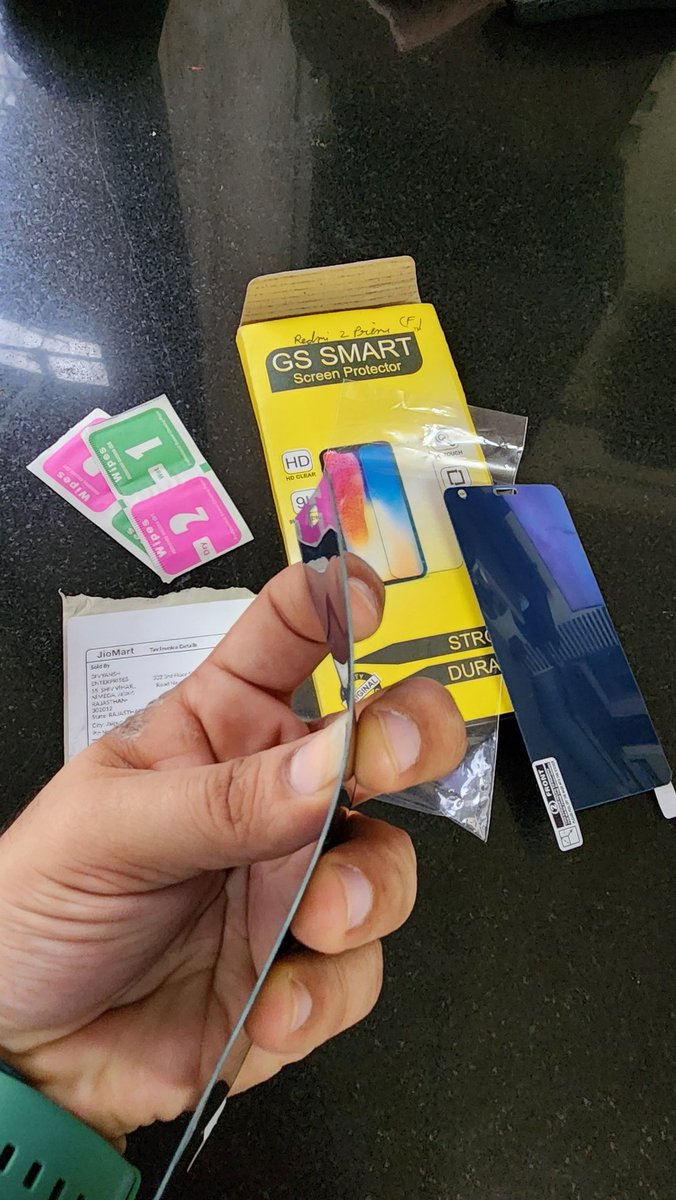 vkchheda's tweet photo. @JioMart recently i placed order on 18 sept of wich 2 orders wer tempered glass bt received scratch guard. Both orders were received in single box. Upon requesting 4 return, pick is scheduled for only single product. shipment id 16950437406591636608J. Req to return both products. https://t.co/plvag6loyl