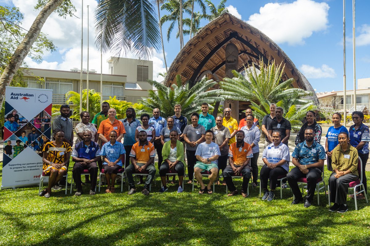 With support from 🇦🇺 govt, the Essentials of Humanitarian Practice course is taking place for the first time in Vanuatu. 30 participants from local disaster response agencies, NGO’s and govt ministries will be expanding their disaster response skills and humanitarian knowledge.