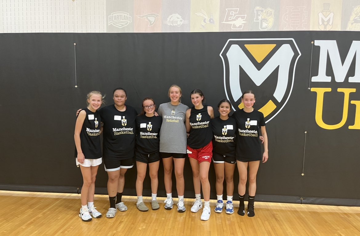 trinityranee_'s tweet photo. Had an amazing day today at @SpartansWBBALL camp! Thank you to coach Dzurick for inviting me!! https://t.co/4FG8kbcI0I