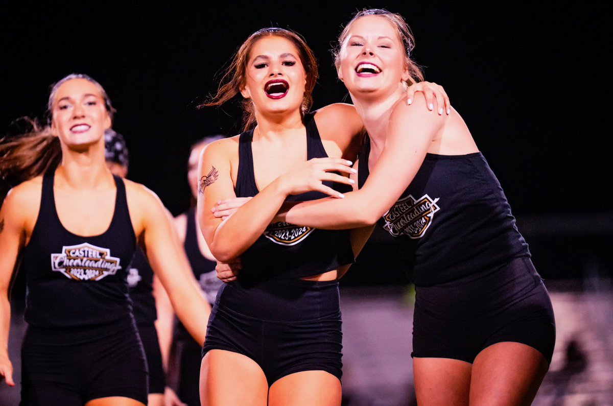 Take us back to THURSDAY NIGHT LIGHTS!! What an amazing homecoming week! 🖤🖤🖤 📸 : <a href="/AriannaGrainey/">Arianna Grainey</a>