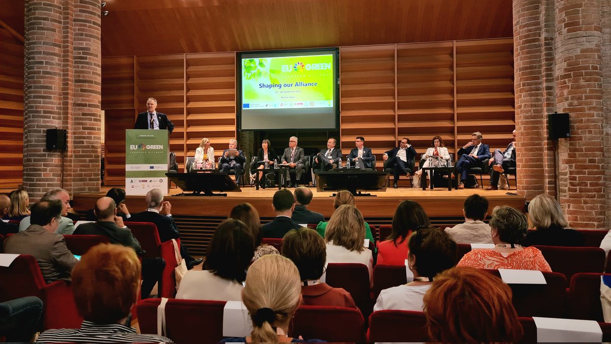 Stefan Weidner tweet media