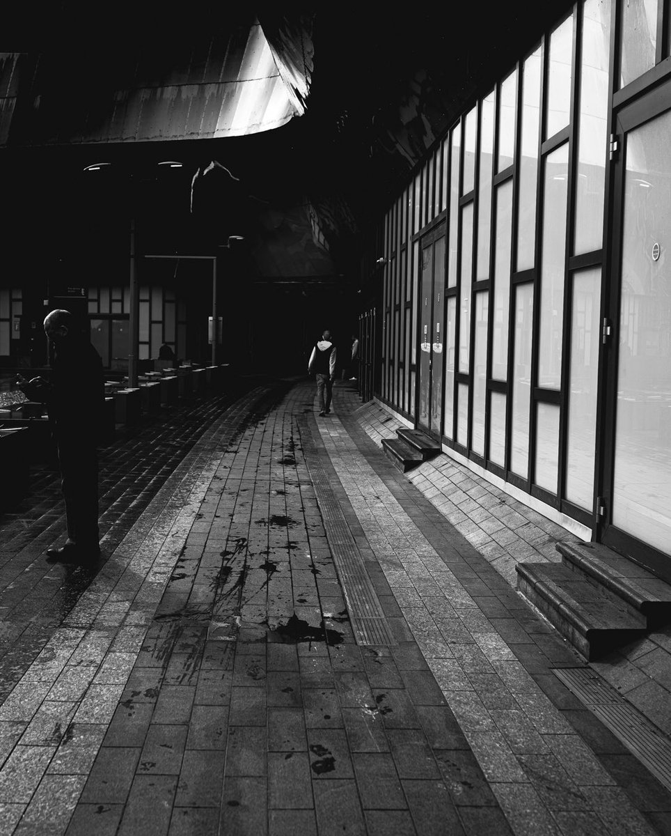 sony_shooter's tweet photo. Walk away. 

#birmingham #myview #streetsshared #bnw #bw #mono #streetstyle #shadowhunters #35mm https://t.co/fAoppRIRku