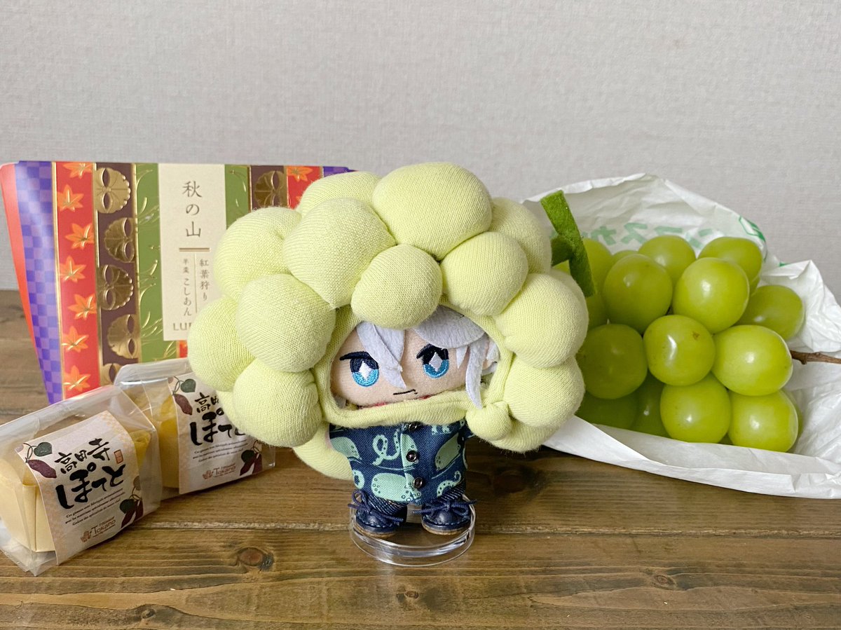 深夜さん(<a href="/4n8_02/">深夜</a> )からお誕生日にシャインマスカットいただきました🥰甘くて大きくて美味しい😋おいものおやつと紅茶も美味しい😋💕
いつもありがとうございます🙇‍♀️💕💕
