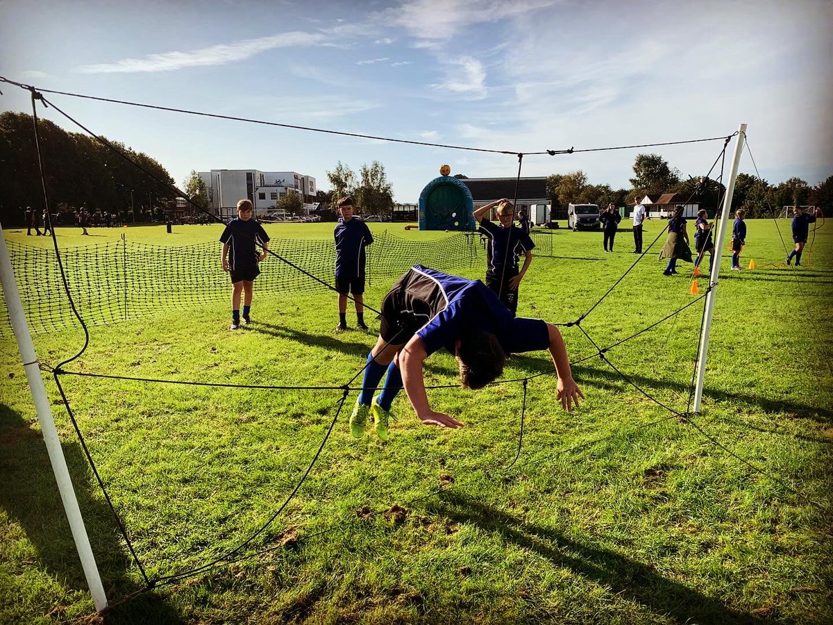 👨🏽‍🏫Transition Days

Fantastic start to the school year. 

🪢Team building and activity days… a great way to help students learn different skills and meet new friends. 

🌍GroupTogetherLtd.com

#oaa #school #transition #teambuilding #activtyday #fun