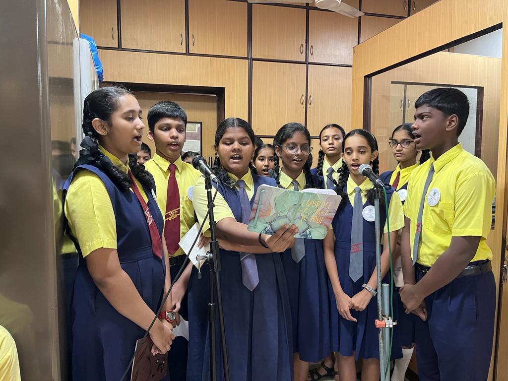 HolyCrossHighS1's tweet photo. "Lead kindly light" The light that dispels darkness and provides reassurance that God leads when we are lost.
 Holy Cross High School embarks 123 years of dedicated service on 14th September 2023. 
#holycrosshighschool #123years #schoolfeast https://t.co/P5uhqVa6kU