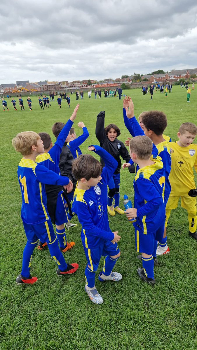 Another good weekend for the boys drawing against a very good team in <a href="/scotlandroadjf1/">scotlandroadjfl</a> on Sat and a big win on the Sun in <a href="/EdgehillJFL/">Edge Hill JFL</a> MOTM (Sat) went to Deacon who didn’t put a foot wrong all game💪🏻&amp; (Sun) Bobby C who never stopped working hard scoring his hat-trick too ⚽️⚽️⚽️💪🏻
