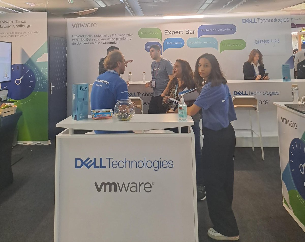 VMware France tweet media