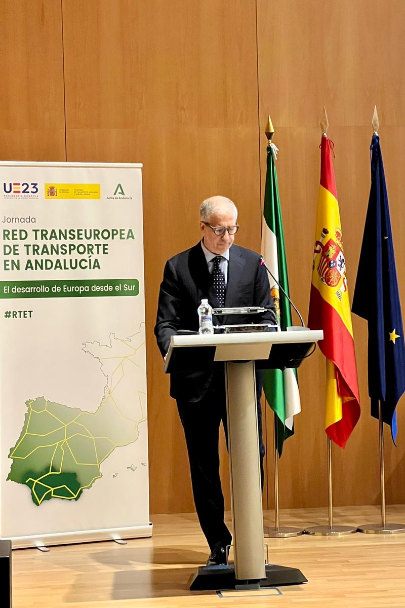 rainerup's tweet photo. El eurodiputado Pablo Arias Echeverría insiste en la importancia del ferrocarril para desarrollar y descarbonizar Europa.

#andalucia #granada #tren #RTET https://t.co/dj6OxDKhCq