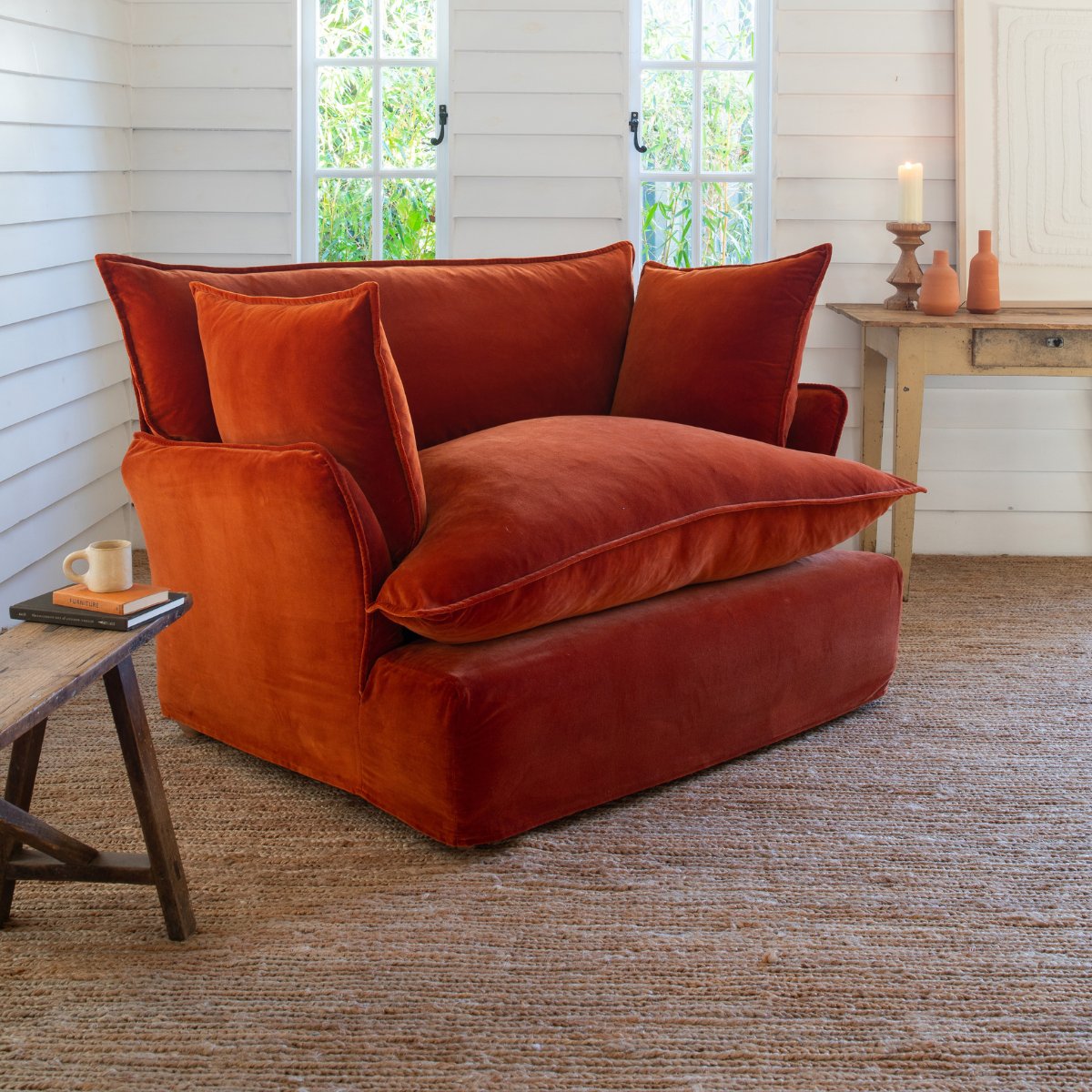 MakerandSon's tweet photo. There's been a slight change in mood and temperature recently across the UK and we're feeling the urge to get snuggly and warm in preparation for Autumn. 

Our gorgeous range of 100% cotton velvets and corduroys are perfect for just that. https://t.co/O44JFjcIeS